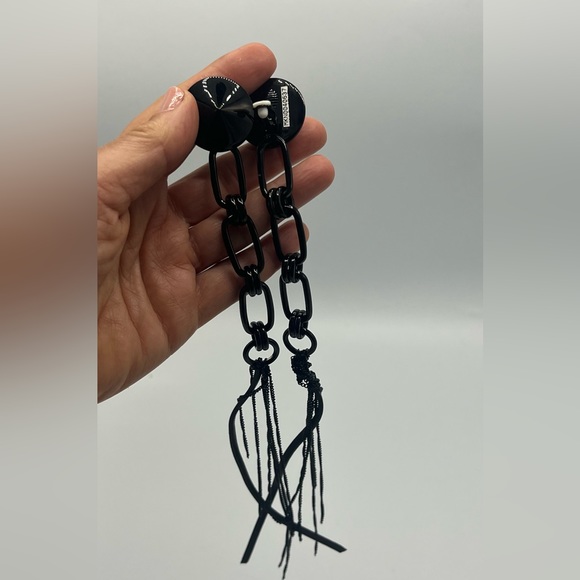 NEW MICHAEL KORS Black  CLIP ON HANGING EARRINGS - Picture 6 of 6